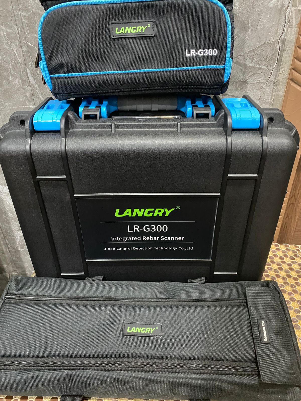 Langry LR-G300 Integrated Rebar Scanner – Non-Destructive Concrete Testing DeviceLangry LR-G300 Integrated Rebar Scanner – Non-Destructive Concrete Testing Device