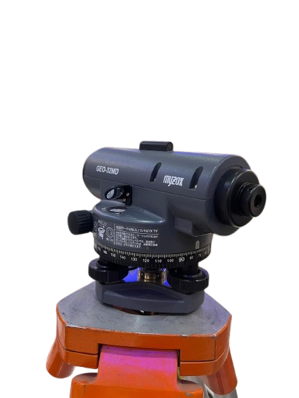 Automatic Level (Dumpy/Auto Level) ā Precision Surveying Instrument (32x Magnification)